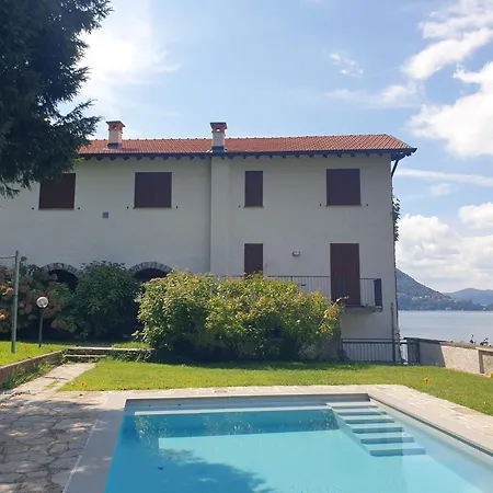 Rustica Sul Con Piscina E Molo Privato 度假居 *