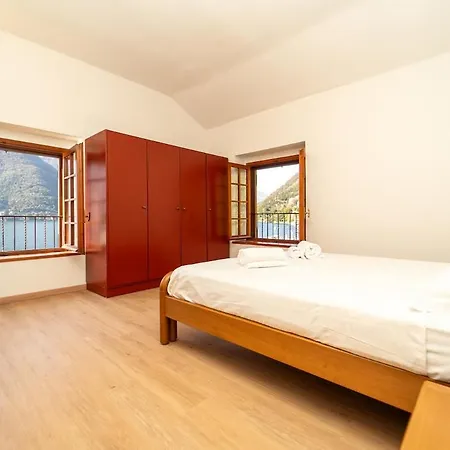度假居 Rustica Sul Con Piscina E Molo Privato *