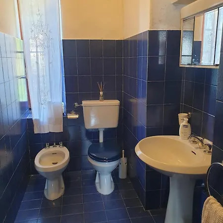 Rustica Sul Con Piscina E Molo Privato 度假居 *