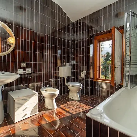 Rustica Sul Con Piscina E Molo Privato *